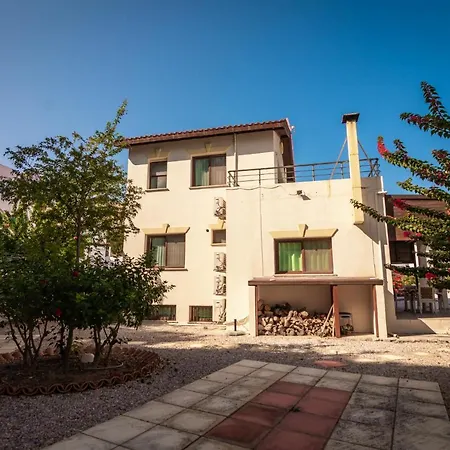Joya Cyprus Fam. Friendly Villa+steps From The Sea Vilă