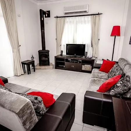 Joya Cyprus Fam. Friendly Villa+steps From The Sea *